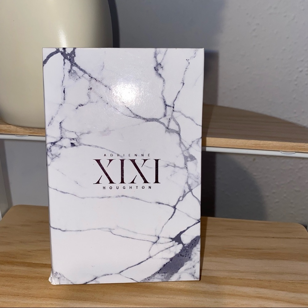 XIXI Adrienne Houghton Faith and Familia pendant
